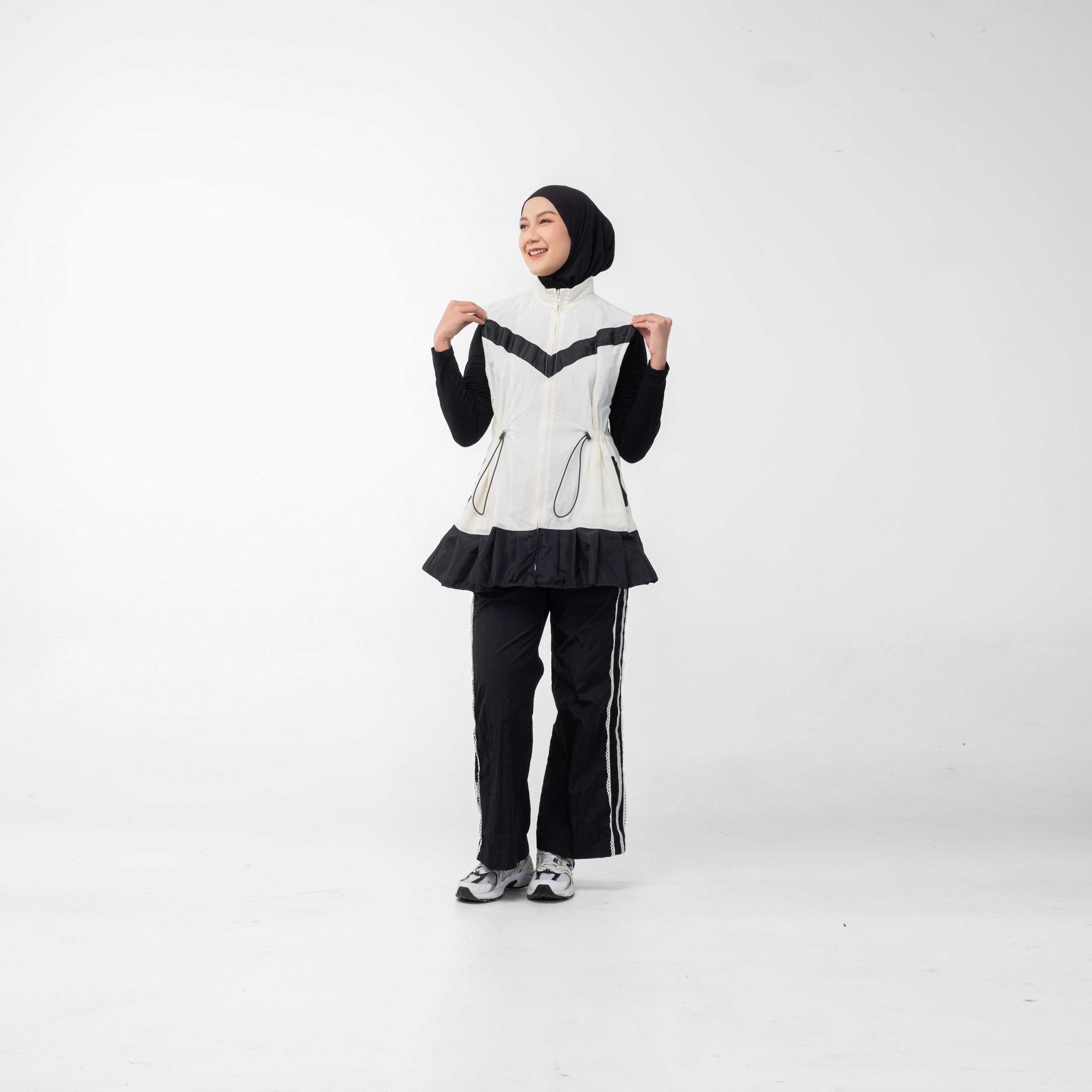 Yolla Vest Jacket