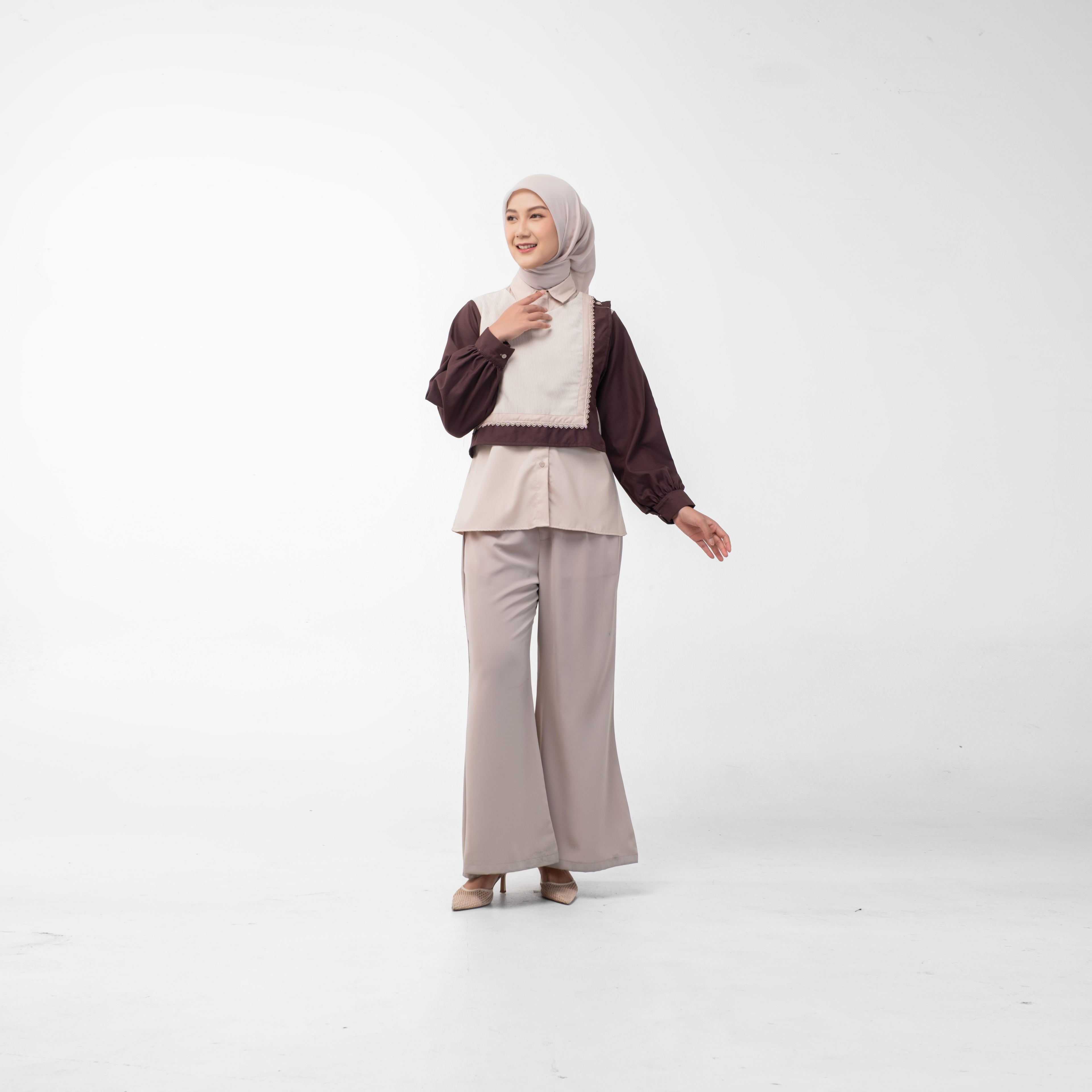 Relia Top
