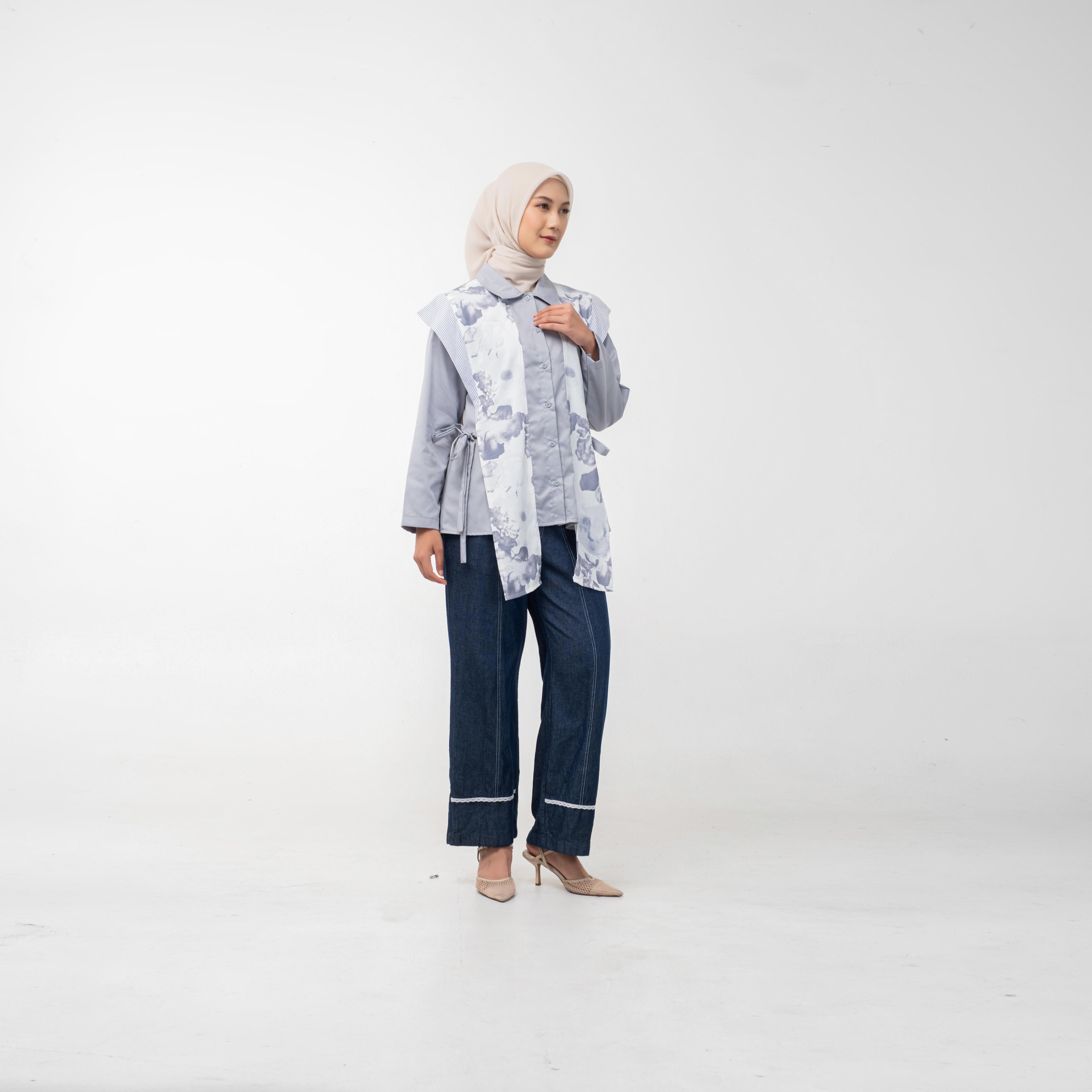Caca Light Grey